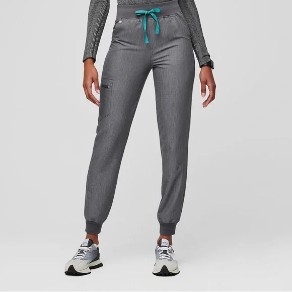 FIGS High Waisted Zamora
Tech Jogger Scrub
Pants Graphite Size XXL/P or 2XL P - Picture 1 of 16